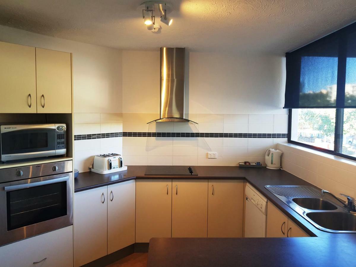 Casablanca Beachfront Apartments Bribie Island North Extérieur photo